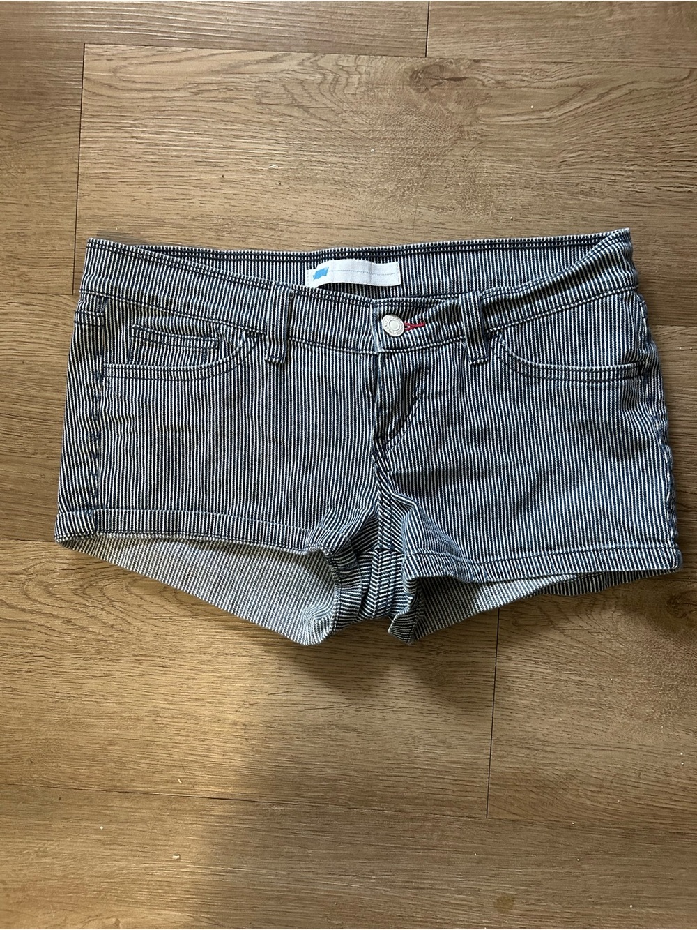 Vintage Levi’s Railroad Stripe Denim Shorts Vintage Style Blue White 0273